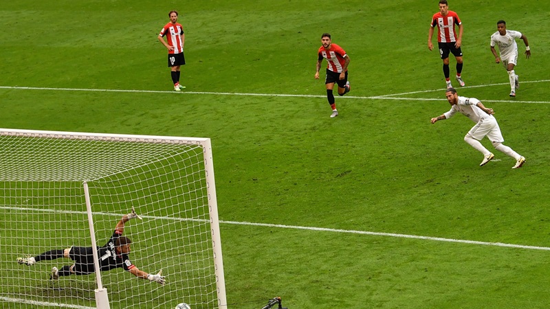 Tiền đạo Sergio Ramos - một trong ba cầu thủ sút phạt đền 11m